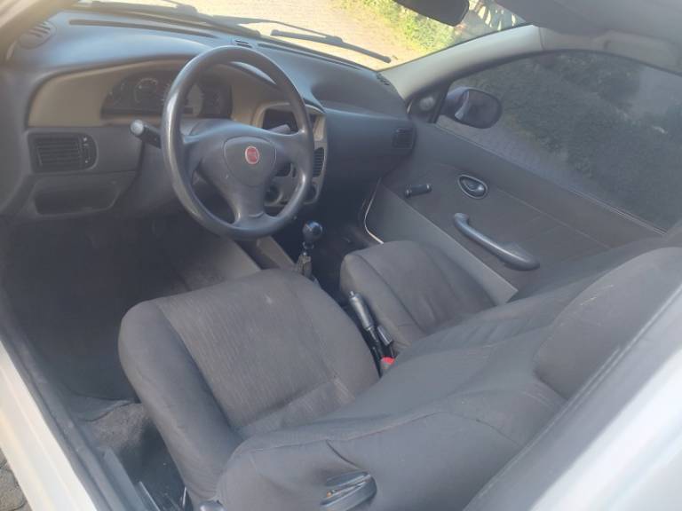 FIAT - PALIO - 2013/2013 - Branca - R$ 21.900,00