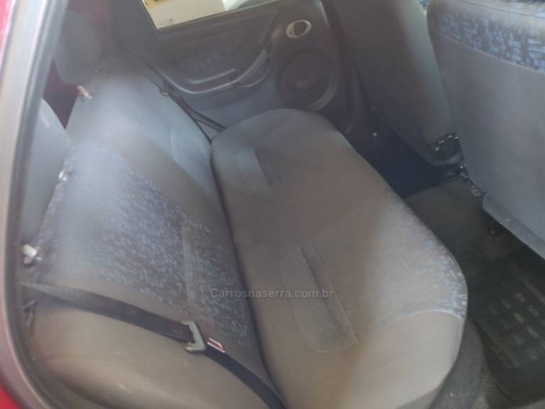 CHEVROLET - CELTA - 2005/2005 - Vermelha - R$ 16.950,00