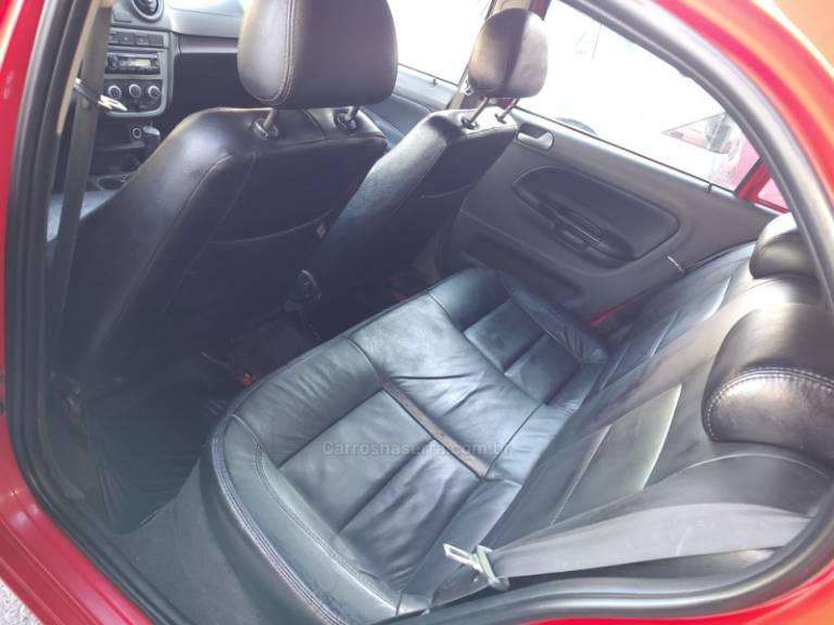 VOLKSWAGEN - GOL - 2013/2013 - Vermelha - R$ 28.900,00