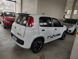 FIAT - UNO - 2013/2014 - Branca - R$ 36.700,00