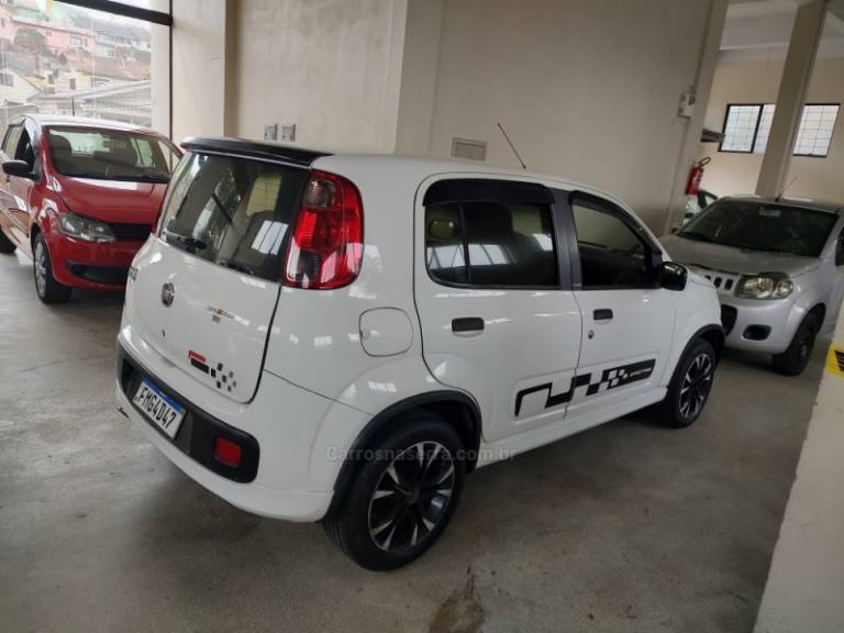 FIAT - UNO - 2013/2014 - Branca - R$ 36.700,00