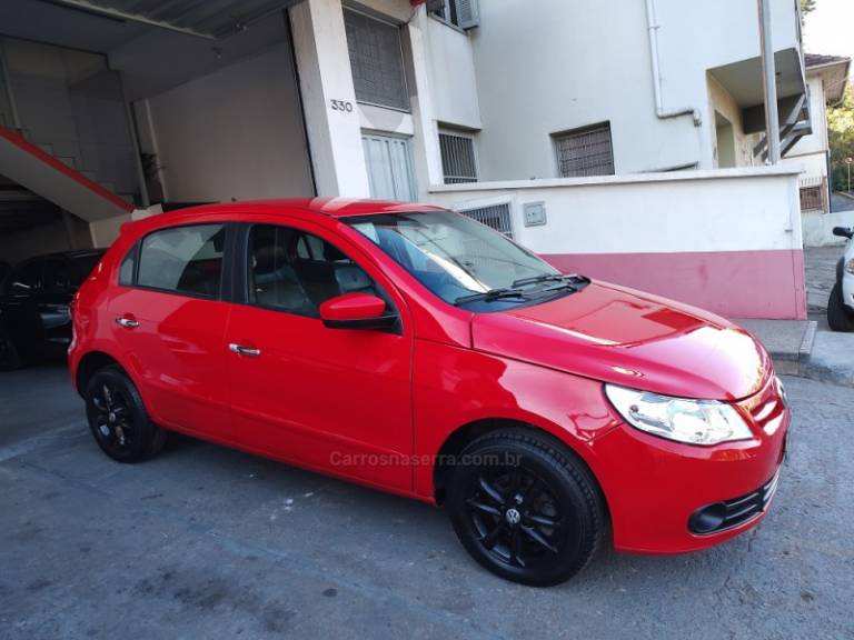 VOLKSWAGEN - GOL - 2013/2013 - Vermelha - R$ 28.900,00