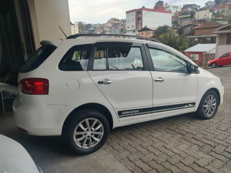 VOLKSWAGEN - SPACEFOX - 2014/2014 - Branca - R$ 37.750,00