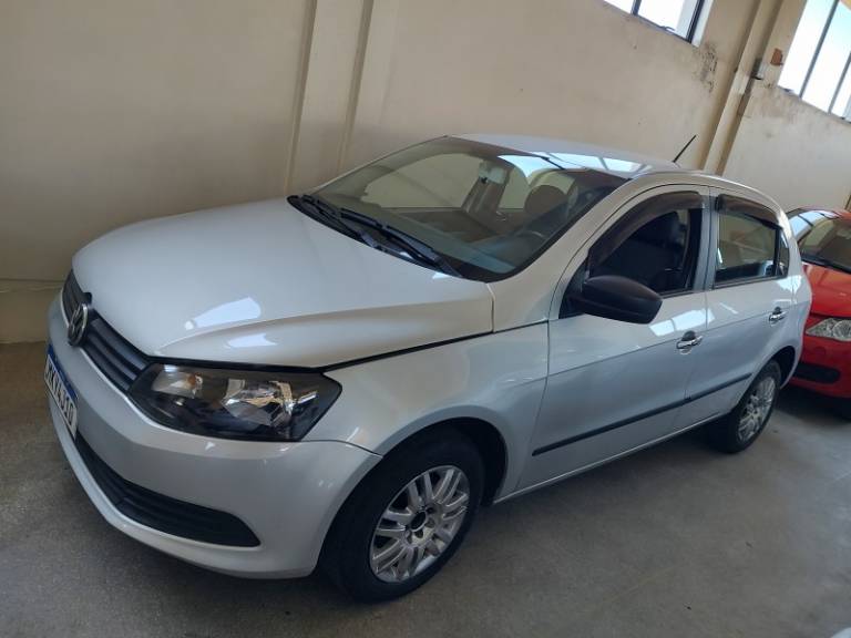 VOLKSWAGEN - GOL - 2013/2014 - Prata - R$ 35.900,00