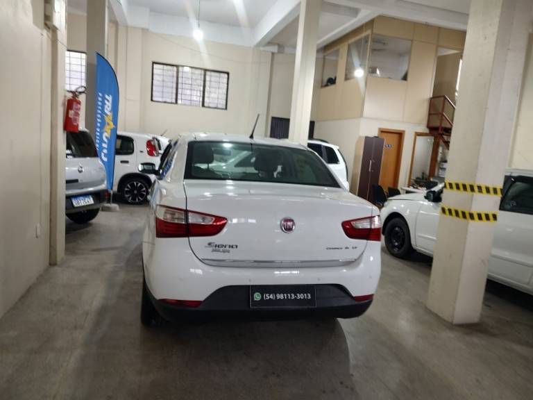 FIAT - GRAND SIENA - 2016/2016 - Branca - R$ 38.900,00
