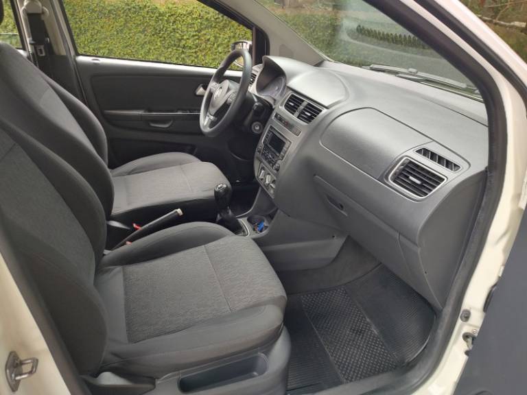 VOLKSWAGEN - SPACEFOX - 2014/2014 - Branca - R$ 37.750,00