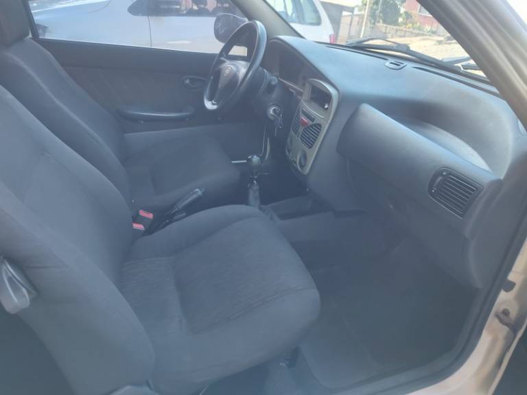 FIAT - PALIO - 2013/2013 - Branca - R$ 21.900,00