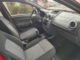 FORD - FIESTA - 2014/2014 - Vermelha - R$ 29.500,00