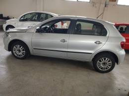 VOLKSWAGEN - GOL - 2013/2014 - Prata - R$ 35.900,00