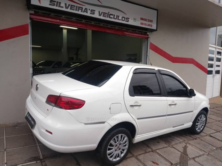 FIAT - SIENA - 2012/2012 - Branca - R$ 28.900,00