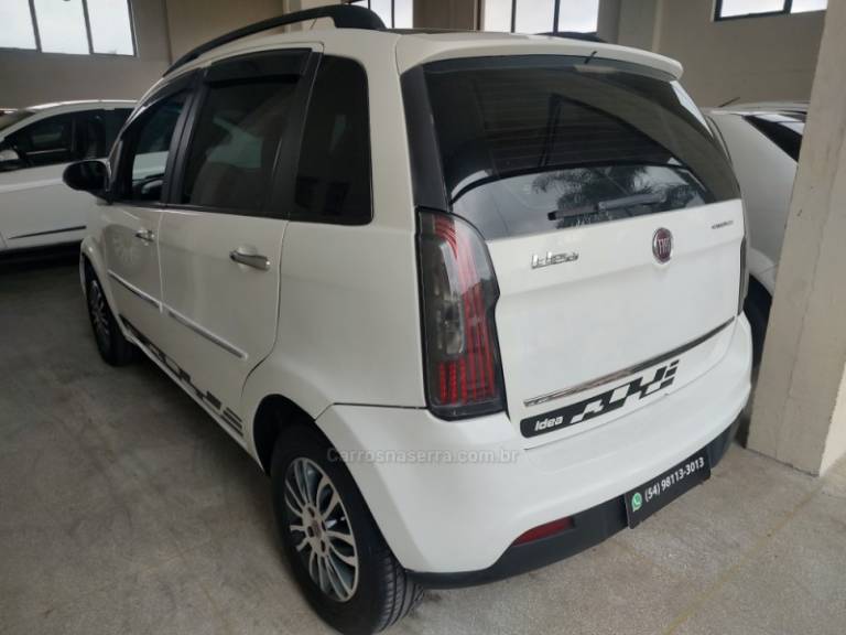 FIAT - IDEA - 2015/2015 - Branca - R$ 36.500,00