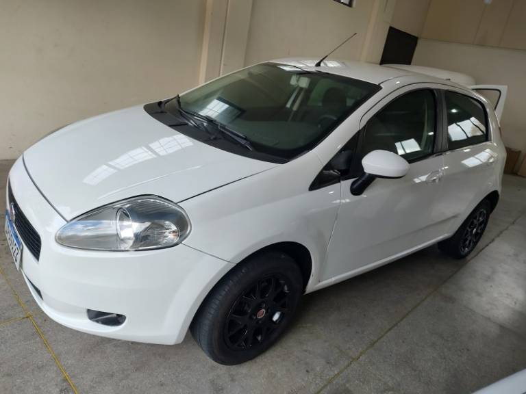 FIAT - PUNTO - 2008/2008 - Branca - R$ 23.950,00