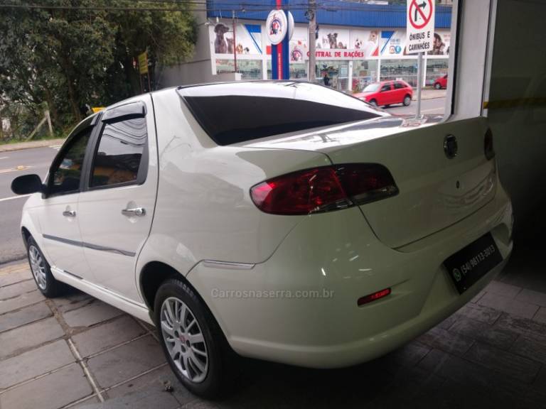 FIAT - SIENA - 2012/2012 - Branca - R$ 28.900,00