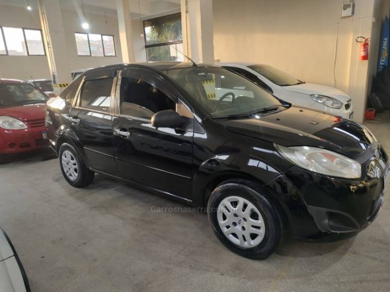 FORD - FIESTA - 2014/2014 - Preta - R$ 33.500,00