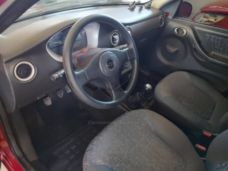 CHEVROLET - CELTA - 2005/2005 - Vermelha - R$ 16.950,00