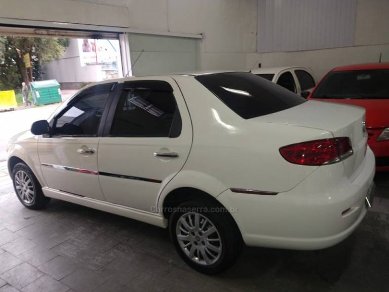 FIAT - SIENA - 2012/2012 - Branca - R$ 28.900,00