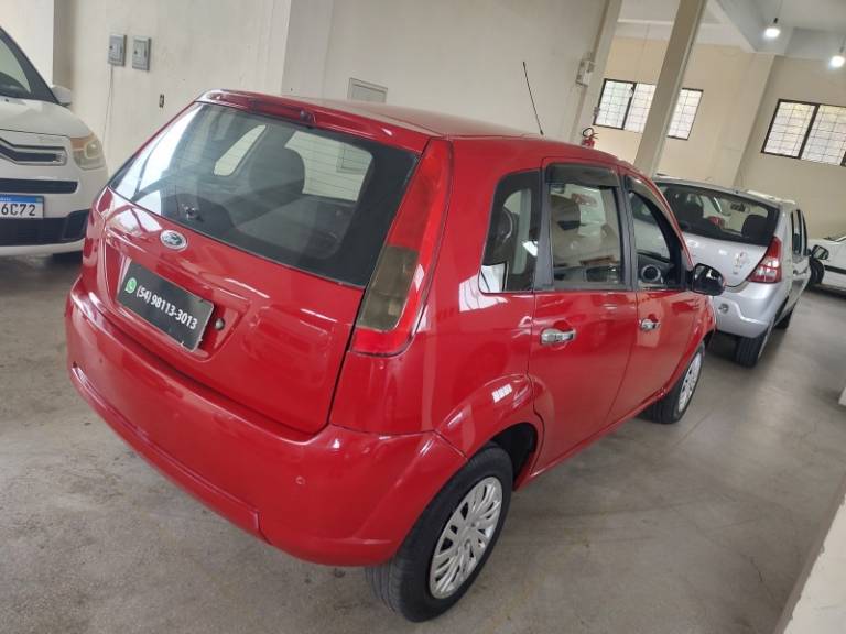 FORD - FIESTA - 2014/2014 - Vermelha - R$ 29.500,00