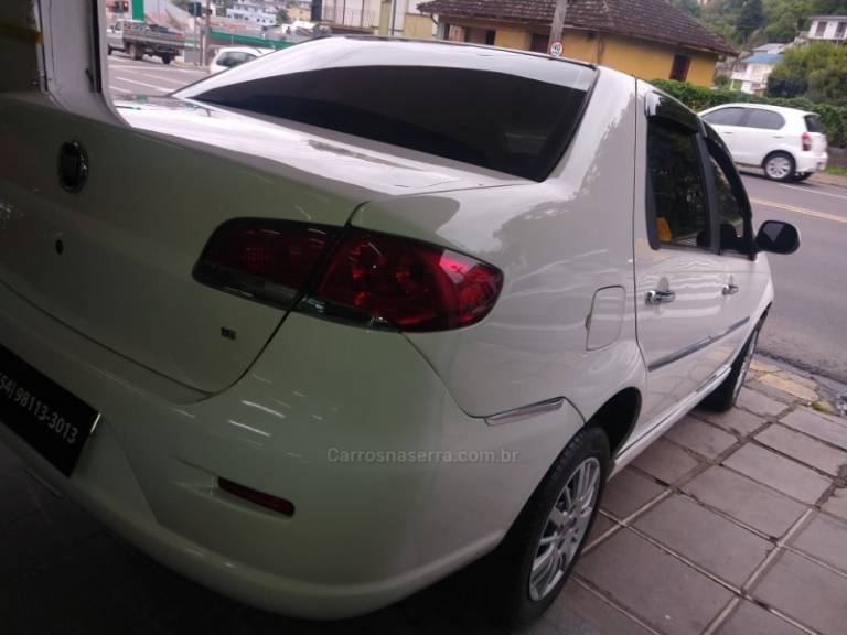 FIAT - SIENA - 2012/2012 - Branca - R$ 28.900,00