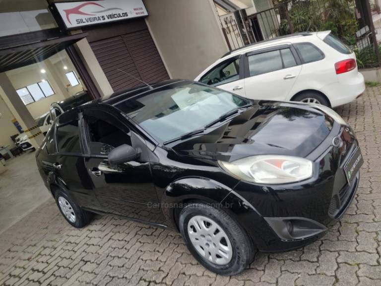 FORD - FIESTA - 2014/2014 - Preta - R$ 33.500,00
