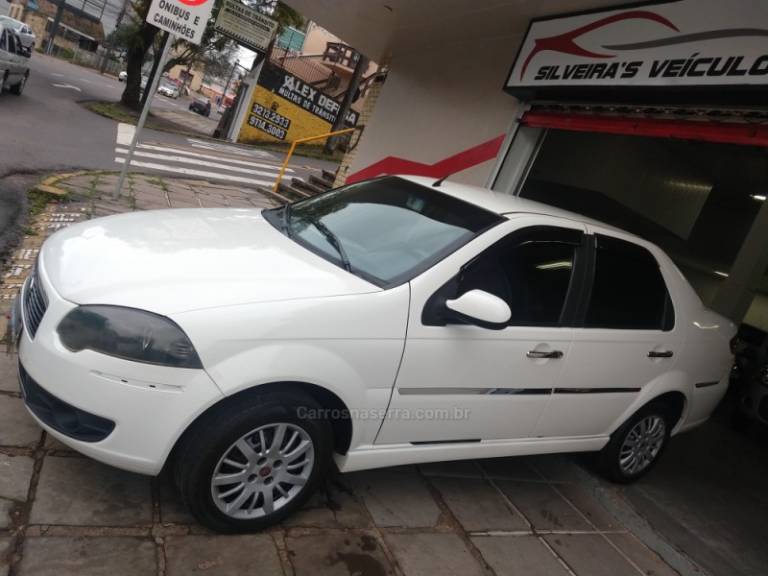 FIAT - SIENA - 2012/2012 - Branca - R$ 28.900,00