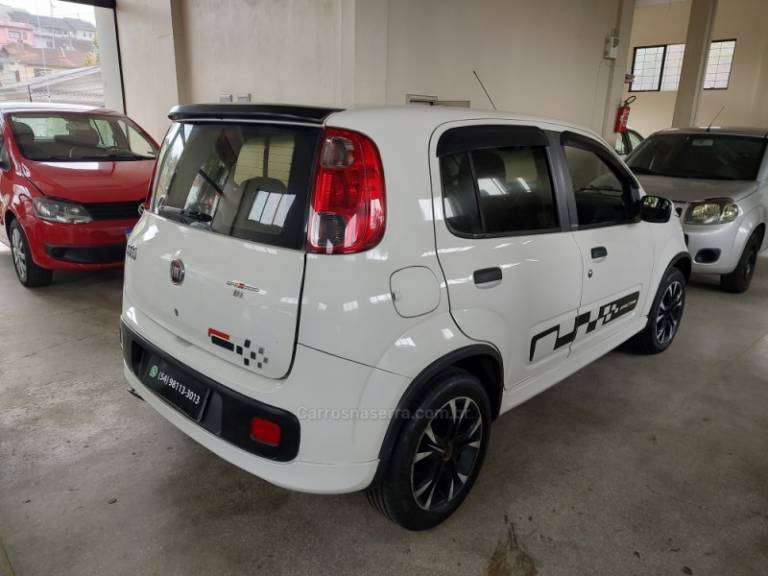 FIAT - UNO - 2013/2014 - Branca - R$ 36.700,00