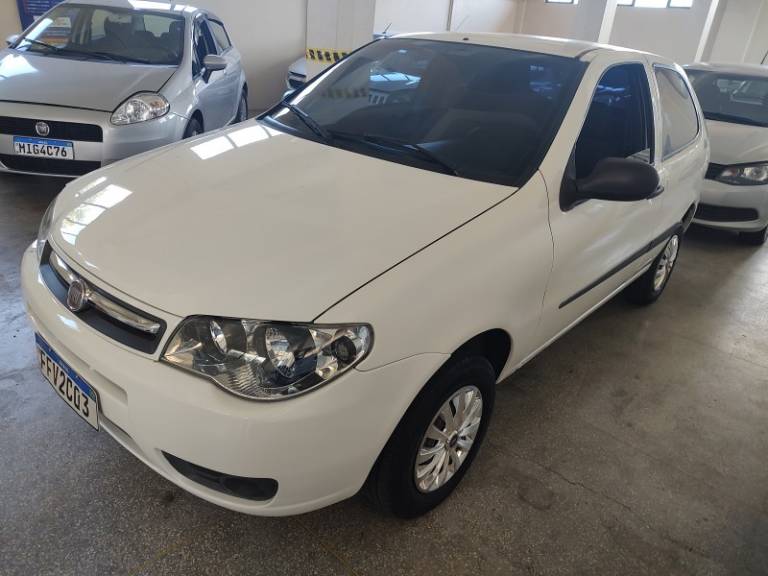 FIAT - PALIO - 2013/2013 - Branca - R$ 21.900,00