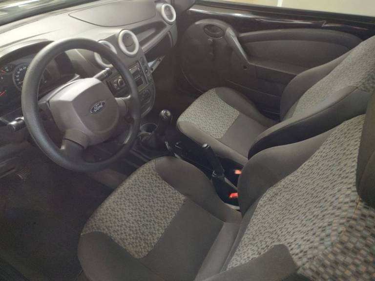 FORD - KA - 2013/2013 - Preta - R$ 22.500,00