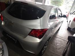 CHEVROLET - ONIX - 2017/2018 - Prata - R$ 53.500,00