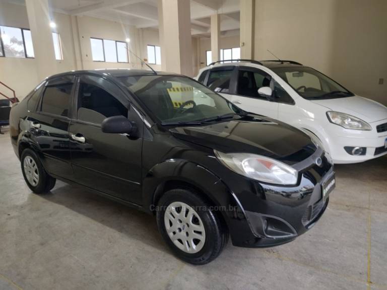 FORD - FIESTA - 2014/2014 - Preta - R$ 33.500,00