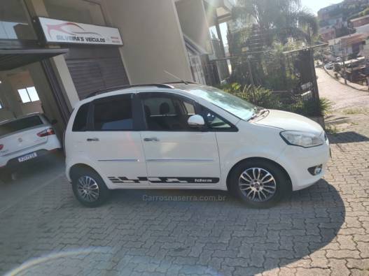 FIAT - IDEA - 2015/2015 - Branca - R$ 36.500,00